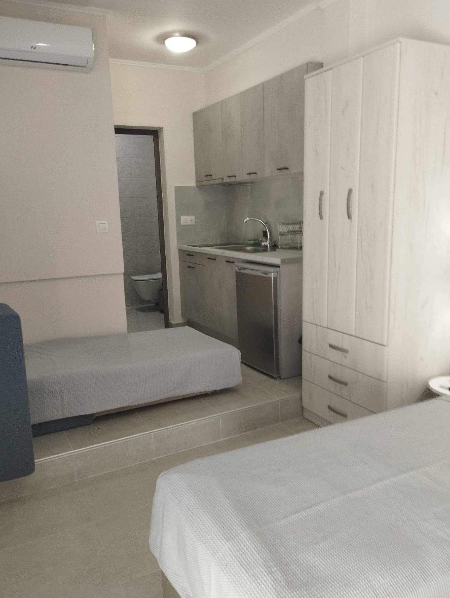 Daniela Apartments Néa Róda Kültér fotó