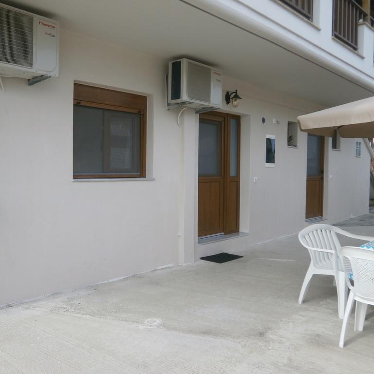 Daniela Apartments Néa Róda Kültér fotó